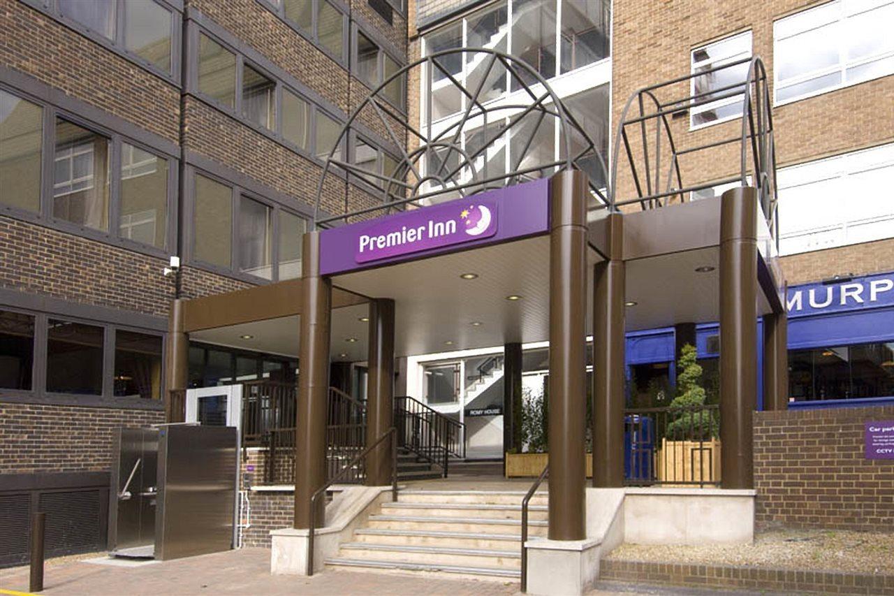 Premier Inn เบรนท์วูด ภายนอก รูปภาพ