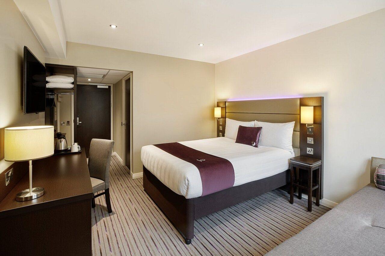 Premier Inn เบรนท์วูด ภายนอก รูปภาพ