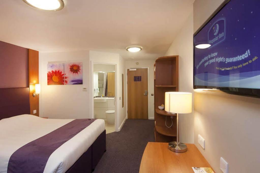 Premier Inn เบรนท์วูด ภายนอก รูปภาพ