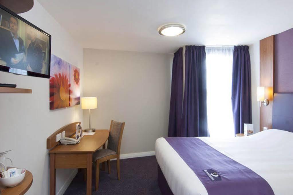 Premier Inn เบรนท์วูด ภายนอก รูปภาพ