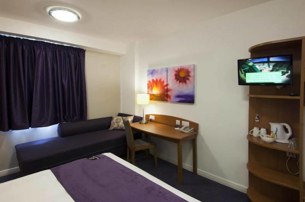 Premier Inn เบรนท์วูด ภายนอก รูปภาพ
